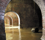 Cisterne Romane e Museo Archeologico 
